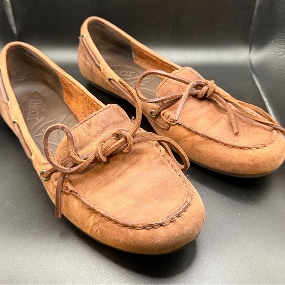 Born Shoes - Born Women's Brown Leather Moccasin size 7.5